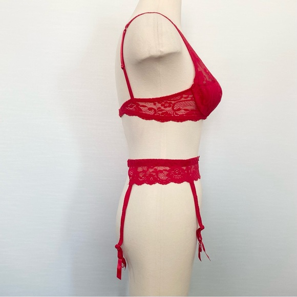 90s Victoria’s Secret Red Stretch Floral Lace Bra Garter Belt 2 PC Set 34B - Picture 5 of 8